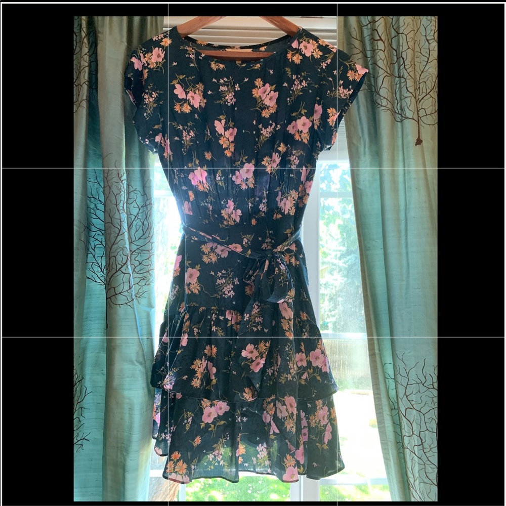 $395Rebecca Taylor Size 6 Dress Floral Silk